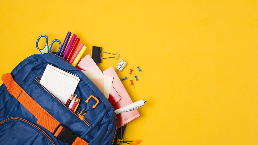 school supplies, stationery, backpack-5541099.jpg